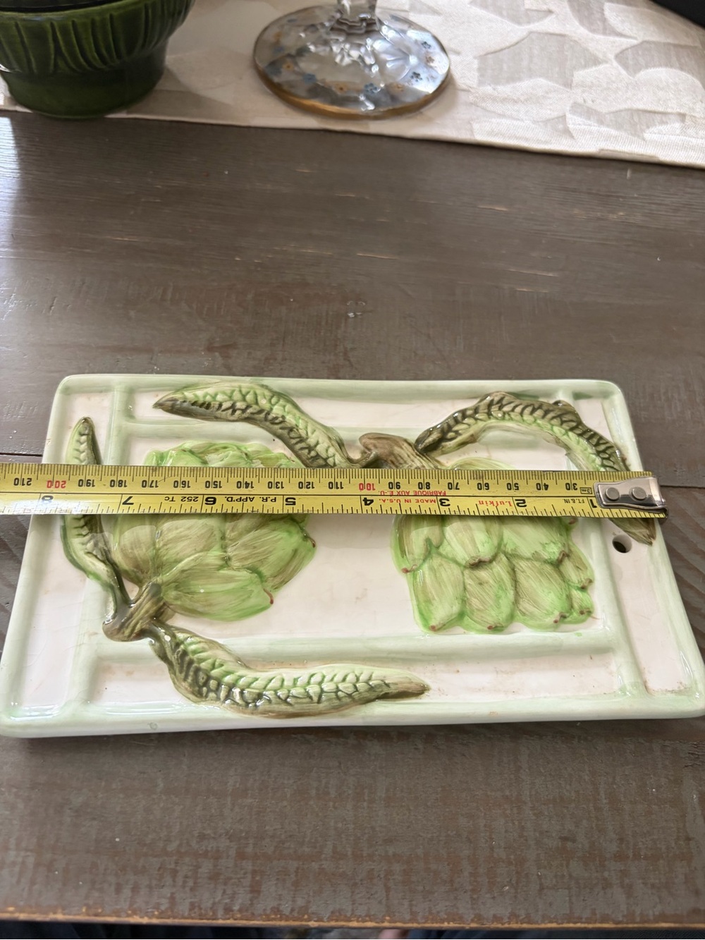 Vintage-Style Ceramic Artichoke Plaque in Green - Picture 2 of 4